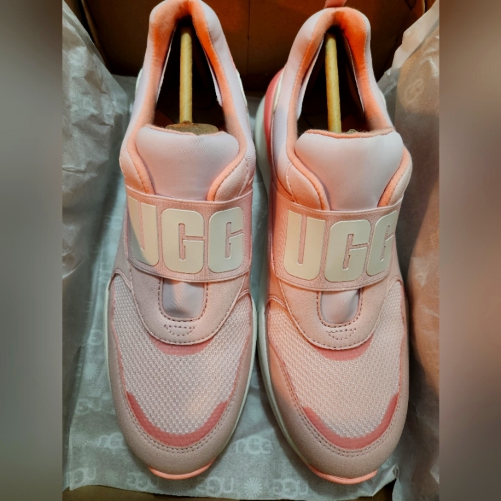 UGG Women's La Flex Sneaker